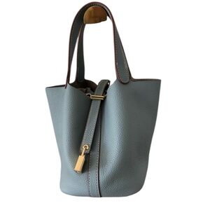 Designer nspired Leather Bucket Bag in Blue w/ Gold Hardware EUC